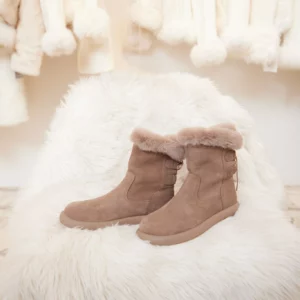 รองเท้าบูทลุยหิมะ รุ่น Giselle Winter สีน้ำตาล
