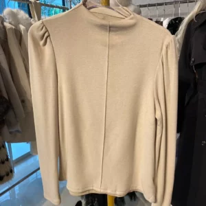 เสื้อคอเต่า woman