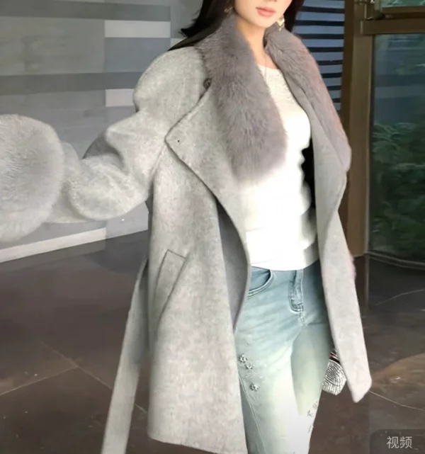 เสื้อโค้ทขนเฟอร์  สีเทา