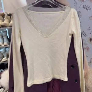 เสื้อแฟชั่น   สีครีม