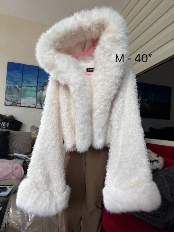 เสื้อคลุมขนนุ่ม+ฮูส   สีครีม