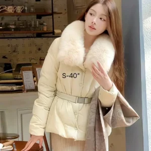 เสื้อขนเป็ด Woman สีครีม