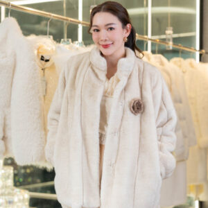 เสื้อกันหนาว สีเทาอ่อน