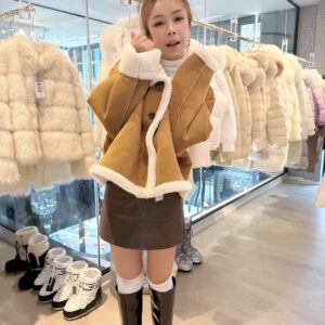 เสื้อแจ็คเก็ต W(กระดุม1)
