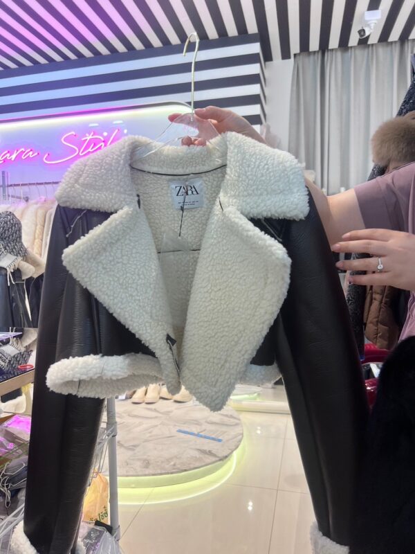 แจ็คเก็ตหนัง Zara
