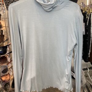 เสื้อคอเต่า Woman
