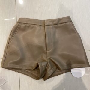 กางเกงหนัง ขาสั้น