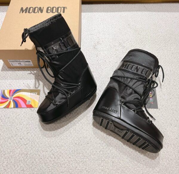 Moon boot