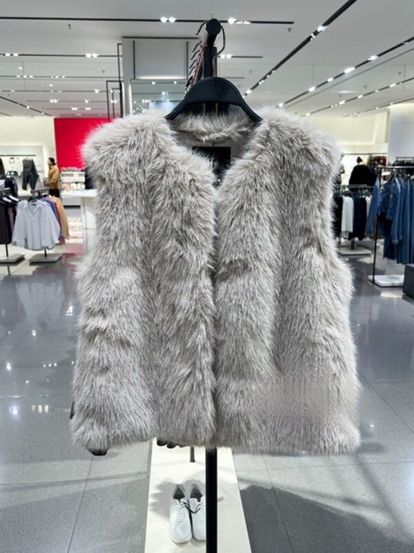 เสื้อกั๊กขนเฟอร์ Zara