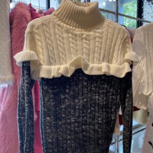 เสื้อไหมพรม Woman