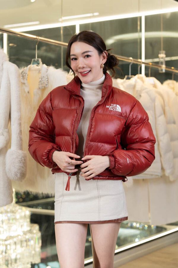 The North face woman - Image 9