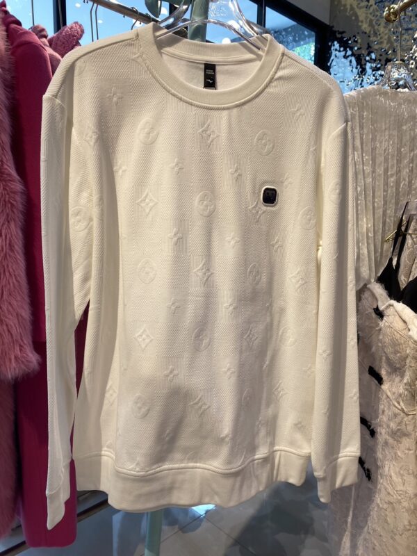 เสื้อแขนยาว LV