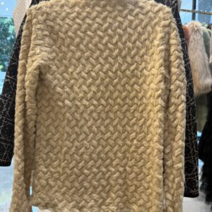 เสื้อคอปีน