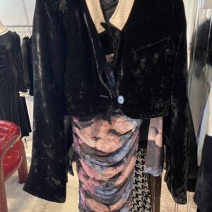 เสื้อคลุมกำมะหยี่