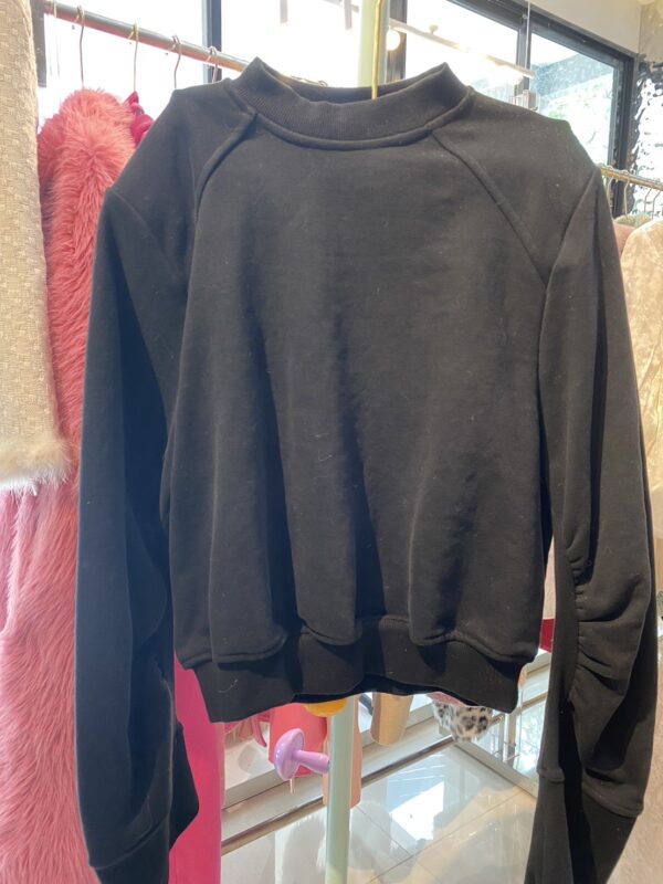 เสื้อแขนยาวเอวจั๊ม