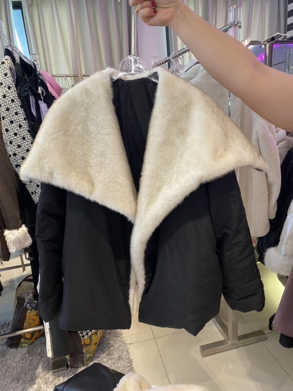 เสื้อกันหนาว WOMAN