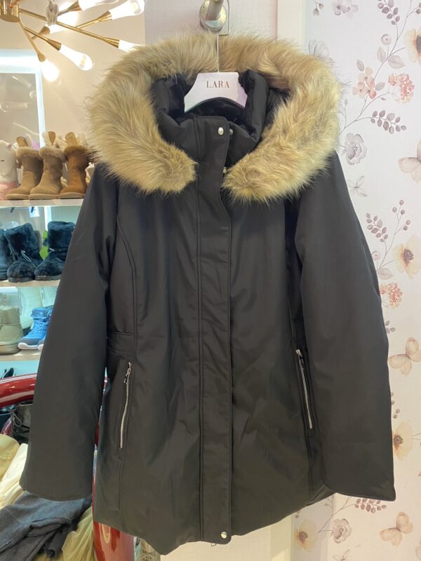 เสื้อขนเป็ด Zara